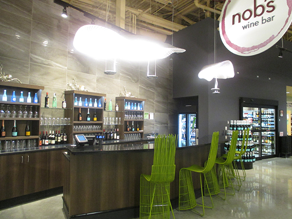 Westchester Commons, Chicago, IL, Nob's Wine Bar inside Mariano's supermarket
