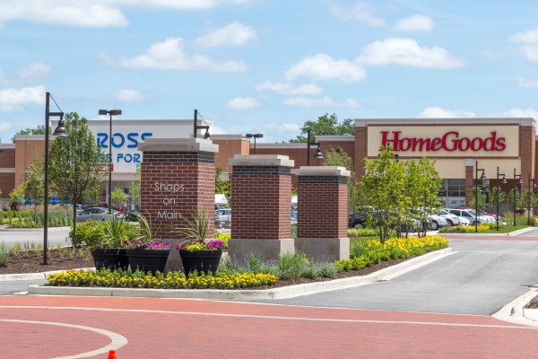 Outside Shops On Main Shopping Center in Schererville, Ind. 