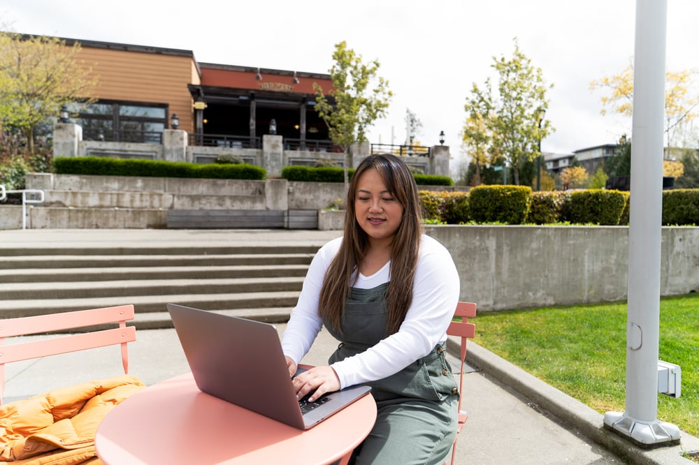 grp-wifi-influencer-courtyard-2