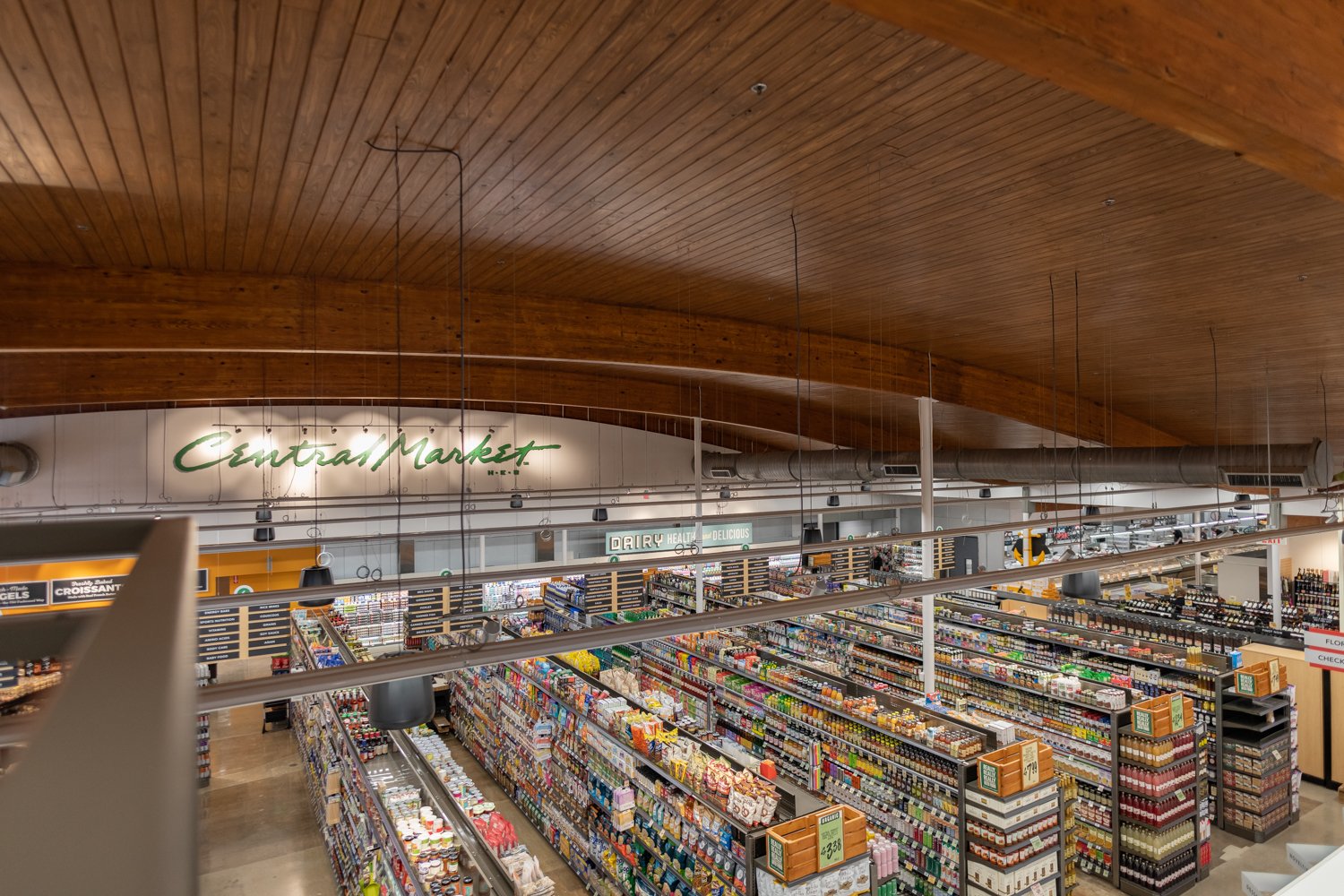 Central Market Reopens at Regency’s Preston Oaks in Dallas, TX