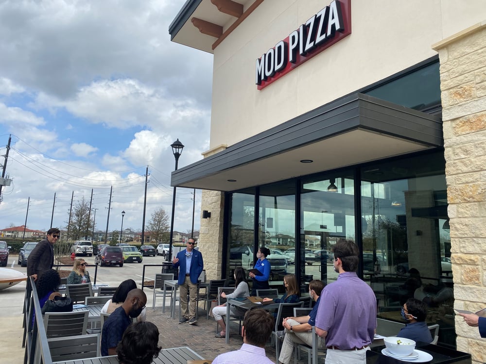 uli_riverstone_tour_outside_modpizza