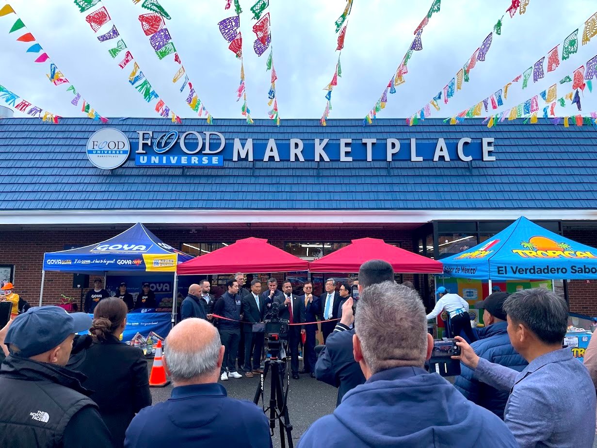 Food Universe Marketplace Opens at Regency's Van Houten Plaza in