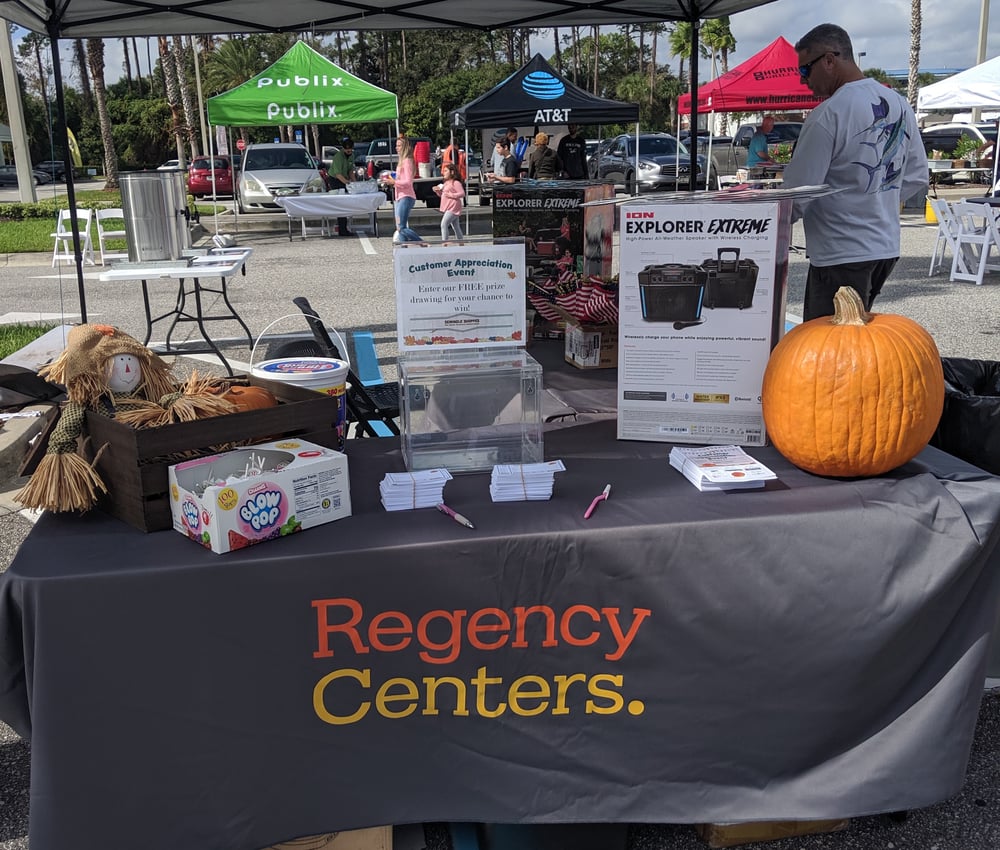 Regency Centers Table Exterior