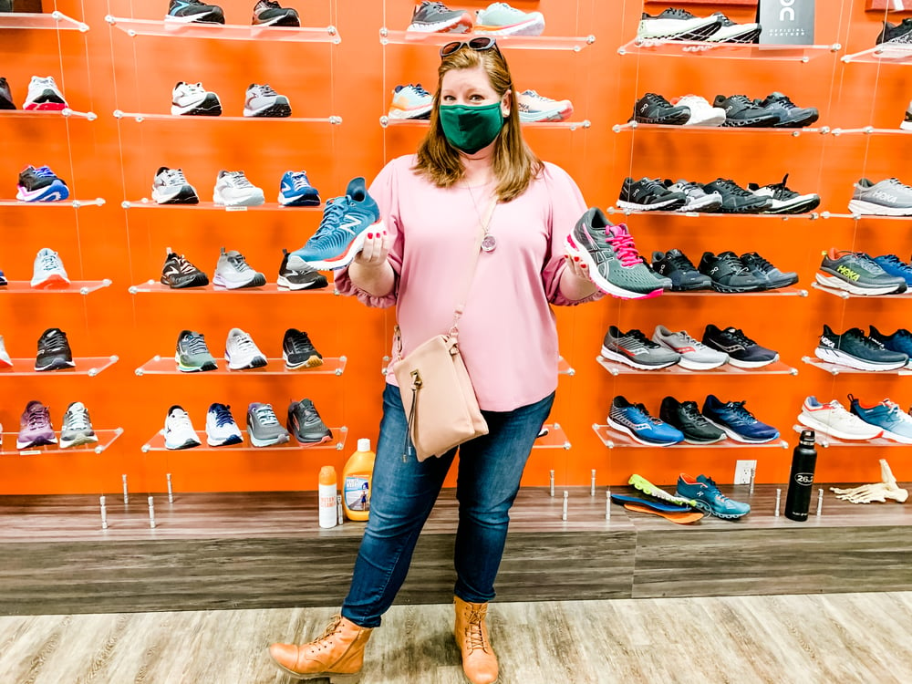 heather_brooker_shopping_shoes