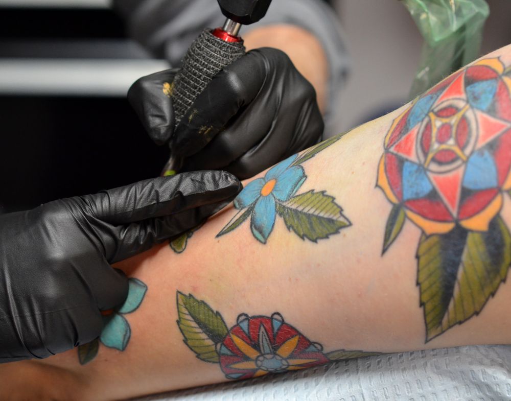 lady_octopus_tattooing_floral